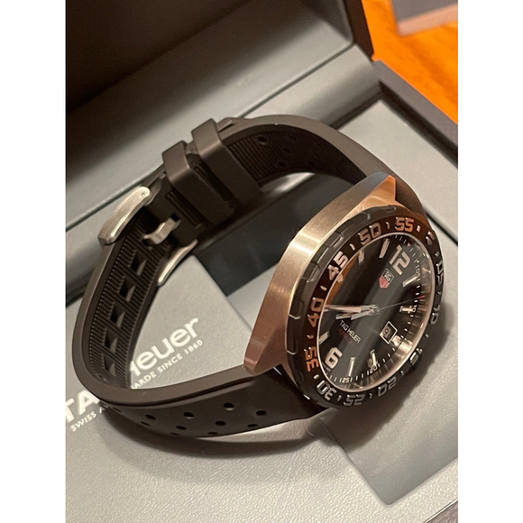 TAG Heuer Formula One. WAZ1110-BRS3902 - Picture 8 of 9